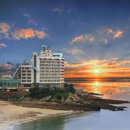Mohang Haenaru Family Hotel プアン エクステリア 写真