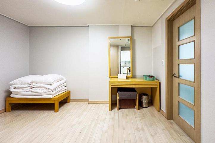 Mohang Haenaru Family Hotel プアン 部屋 写真