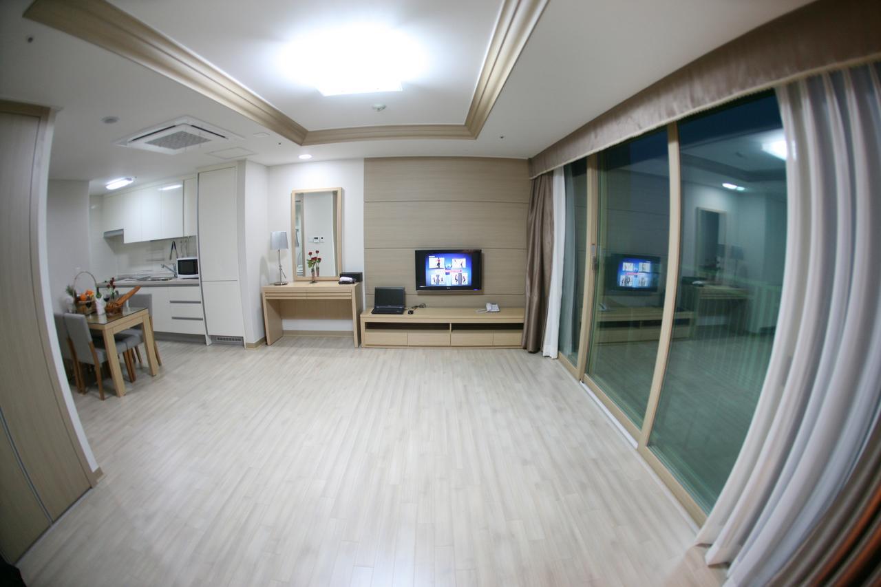 Mohang Haenaru Family Hotel プアン エクステリア 写真