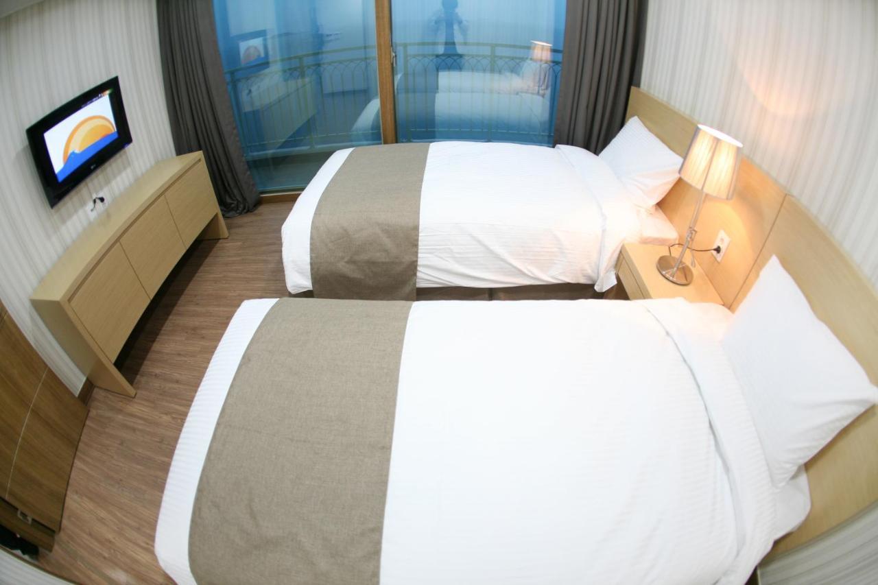 Mohang Haenaru Family Hotel プアン エクステリア 写真