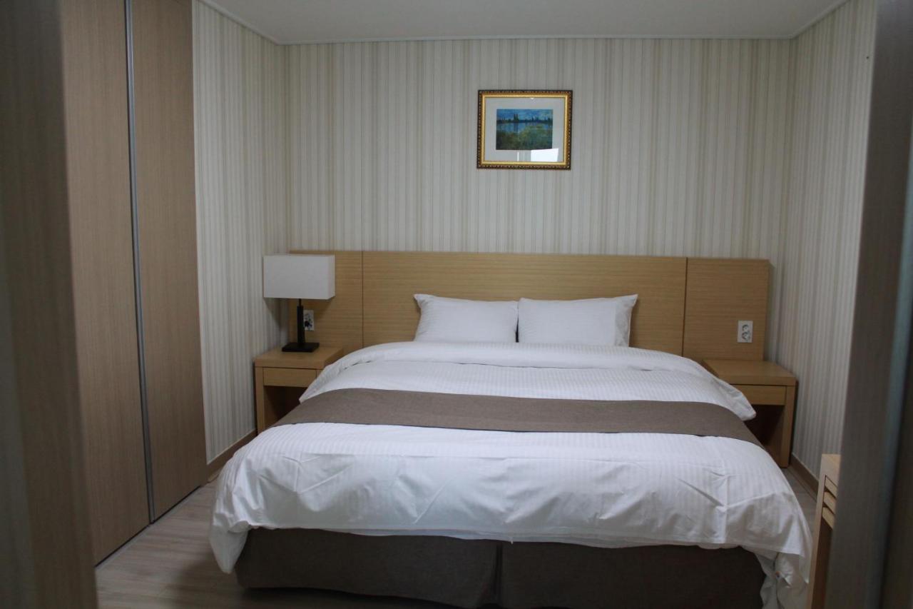 Mohang Haenaru Family Hotel プアン エクステリア 写真